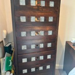 Bedroom suite of 4 pieces
