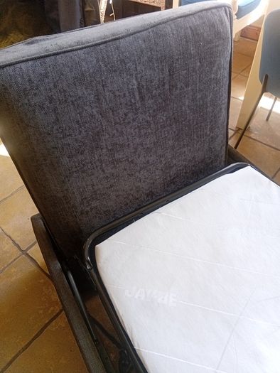 Guest Jaybe brand fold out single sofa  bed in ottoman pouffe
