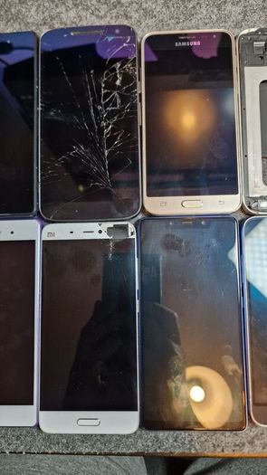 Lot of 12 Smartphones ,Mixed Brands, Untested, Samsung, Siny, Mi, Motorola
