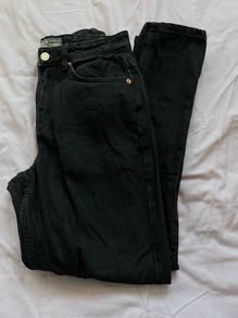 Black mom jeans