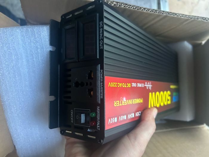 New PureSine Wave Inverter DC 12v  AC 220v Power 5000W Car Inverter Converte With LED Display NEW