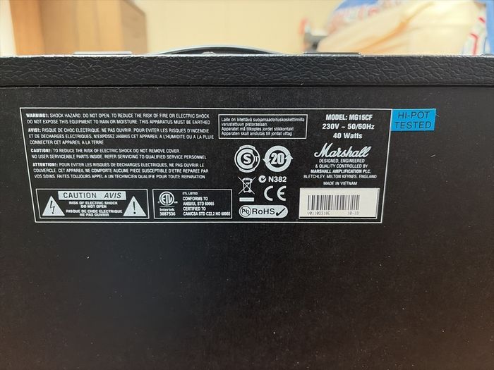Marshall practice guitar amp- MG15