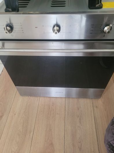 Smeg oven and hob (gas)