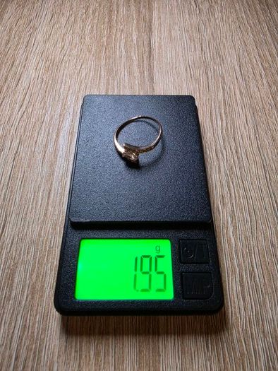 14K Solid Gold Ring, 585 Hallmarked, Cubic Zirconia, Size Q, 1.95g