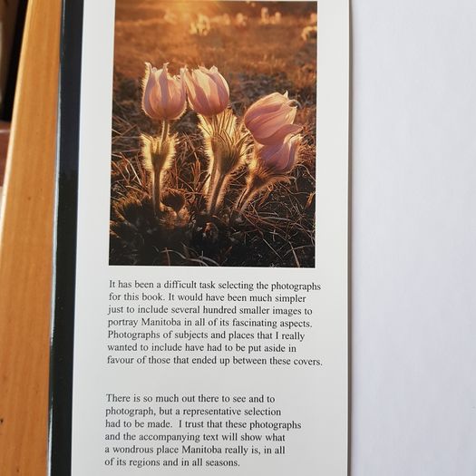 Photographic Book. Manitoba Seasons  In Beauty. Signed By The Author Robert R. Taylor. By R