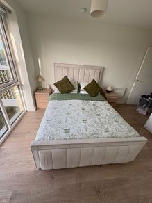 Kingsize Ottoman storage bed