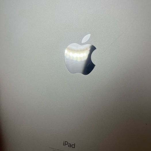 Ipad air 4th generation (64gb)