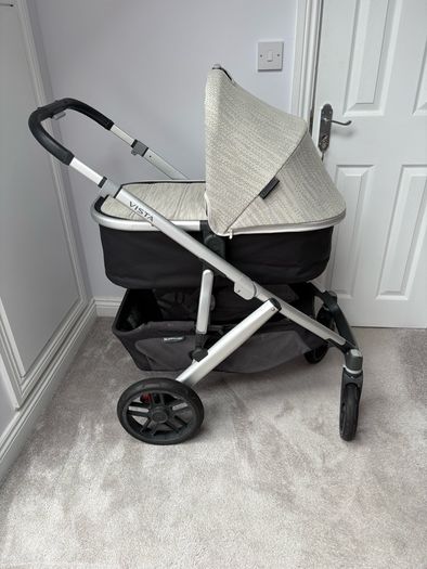UPPAbaby Vista V2 Pushchair & Carrycot Bundle | Sierra plus mamas and papas footmuff