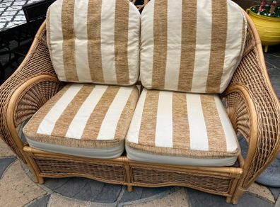 2 Seater settee.