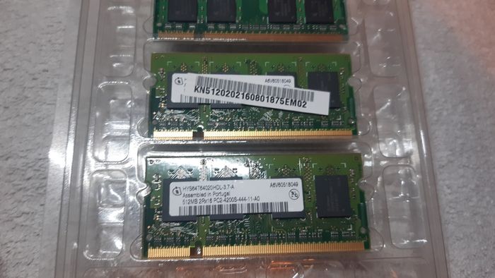 Laptop Pc Memory Ram Ddr2 So-dimm 200 Pin - 512mb Sticks