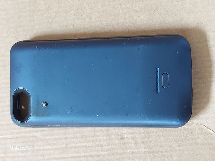 Apple Iphone SE, Space Grey, 32GB, with Battery Pack Case for Great protection, excellent condition