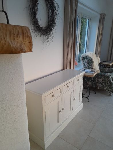 sideboard