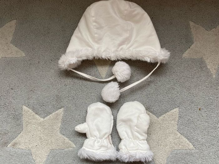 H&M baby hat and mittens 9-12m