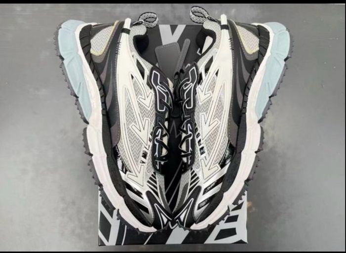 mens trainers