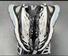 mens trainers