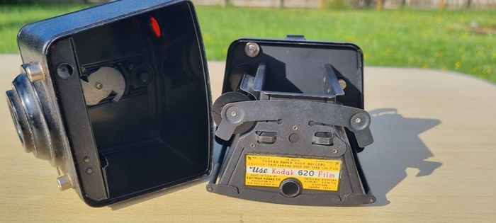 Kodak Brownie Flash Six-20