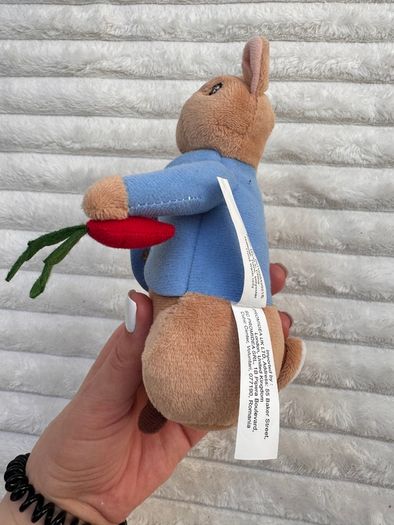 The World Of Beatrix Potter Soft Plush Bunny Peter Rabbit with Carrot approx. 15 cm. Used Please see photos