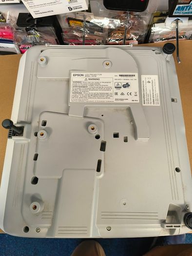 Epson EB-530 XGA HDMI VGA Short Throw 3200 Lumens HD (Lamp Hour: 2160)