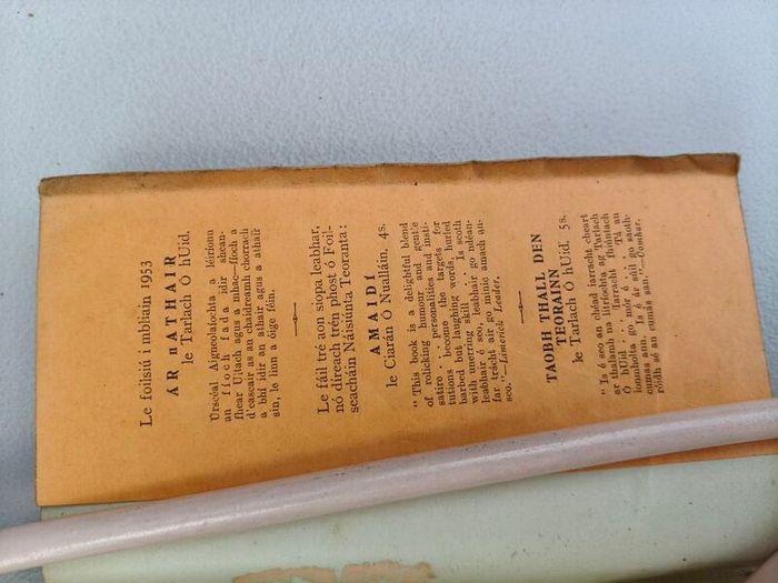 An Da Thra, Irish Interest Book