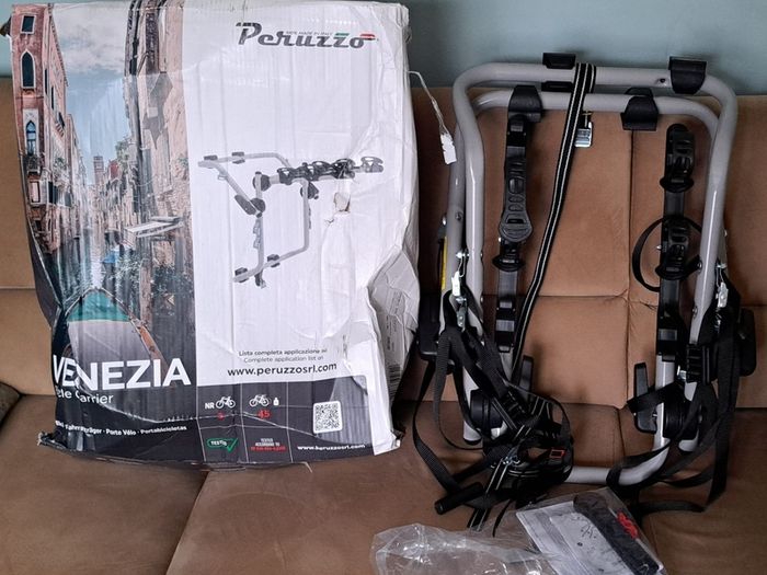Peruzzo Venezia Bike Rack NEVER USED.