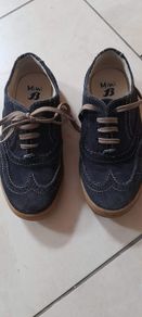 boys navy shoes 12.5/31