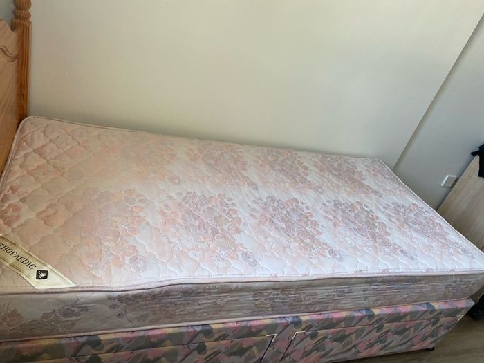 single bed
