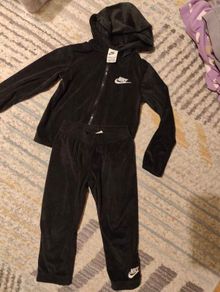 Nike girls set a tracksuit 4/5 yo