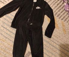 Nike girls set a tracksuit 4/5 yo