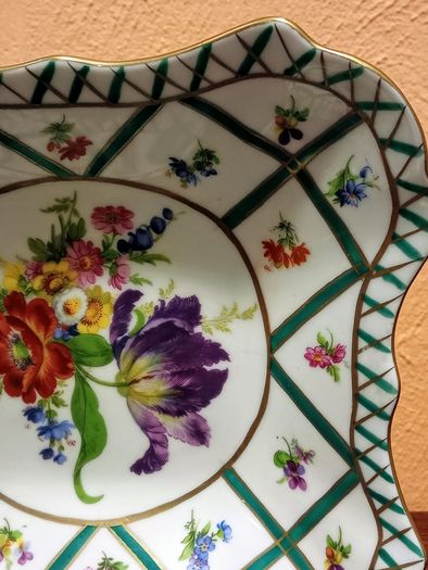 Vintage Paris Royal 'Green Garden' Square Plate and Demitasse Cup.