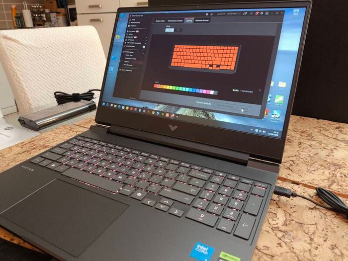 Brand New Gaming Laptop Hp Victus Intel 5 210H 8/12 RTX5060 8GB 80W GDDR7 16GB DDR5 5600mhz 512GB NVMe PCIE 4.0 15.6" 1080p 144hz Ips 300nits Win11 RGB