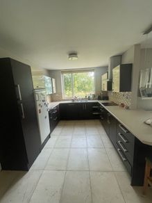 Complete kitchen