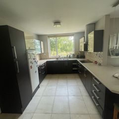 Complete kitchen
