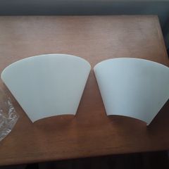2 wall lights