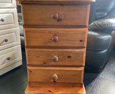Small Dresser/Bedside Table