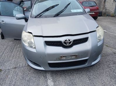 Toyota auris for parts
