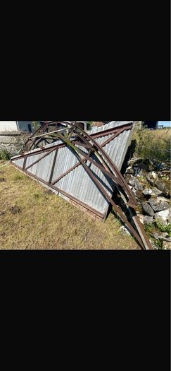 24 foot hay shed & 20 lean to - trusses & sheeting