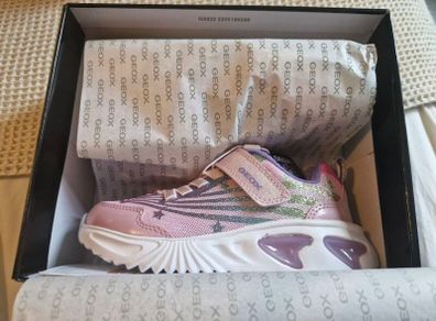 GEOX Light Up Trainers Size 10UK Junior