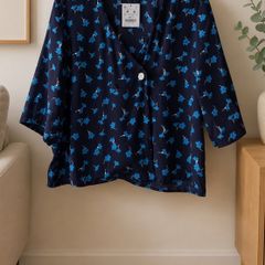 blouse Bnwt short sleeve navy blouse size medium double breaded opening lefties brand
