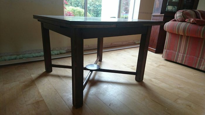 Solid Oak Extendable Dining Table.