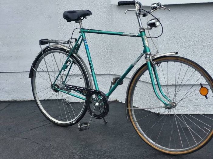 Gents Xxl 24" Frame City Bike Needs New Chain