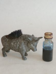 Antique French Cold Painted Ink Nib Wipe