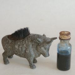 Antique French Cold Painted Ink Nib Wipe