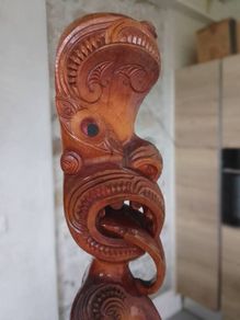 Mauri Teko Teko kauri wood sculpture