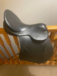 Black Berney Bro G.P. saddle 18" M width