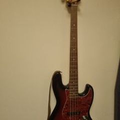 fender squire jazz bass