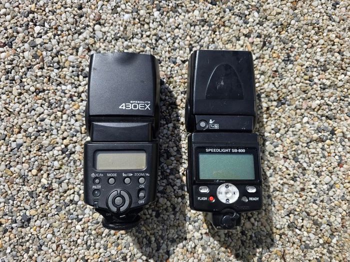 2 x Camera Speedlite/Flash Units (Nikon, Canon) Free Post