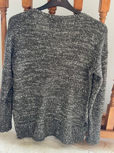 Abercrombie & Fitch V-neck sweater