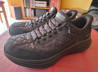Skechers Slip-ins Cozy Fit Size 10uk - As New