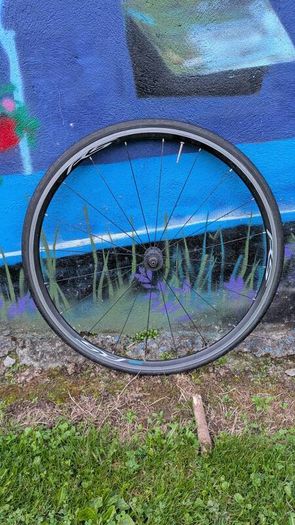 Road bike wheel Shimano RS