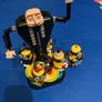 LEGO Minions Brick-Built Gru and Minions 75582 Image 4